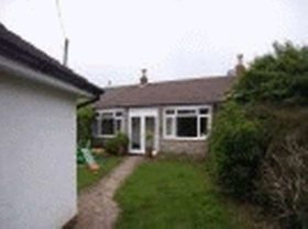 3 bedroom Bungalow t...